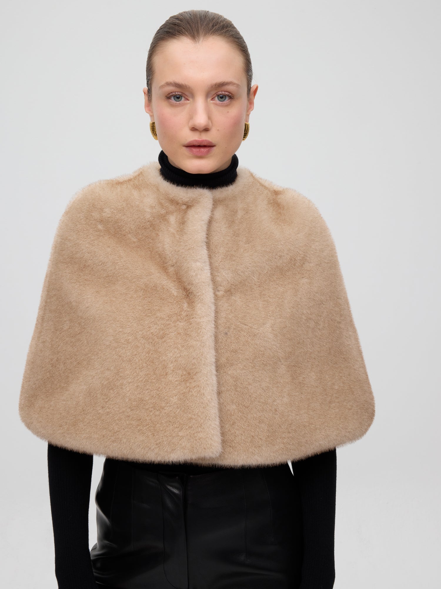 CINEMA ECRU - Capa pelo faux fur ecru