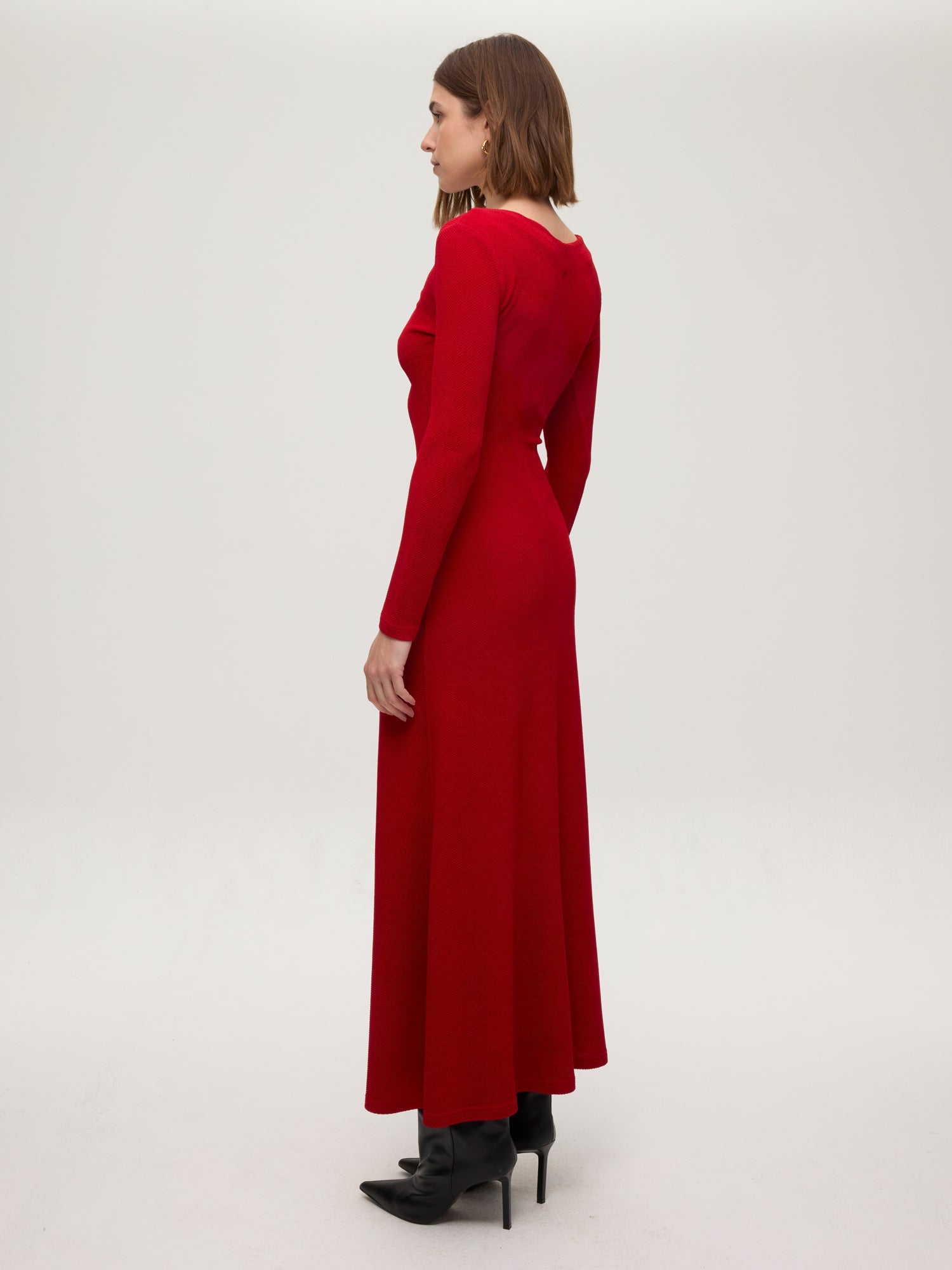 mioh | LUXOR RED - Vestido de punto reversible rojo. Vestidos de fiesta para invitadas de boda perfectas. Marca española de moda