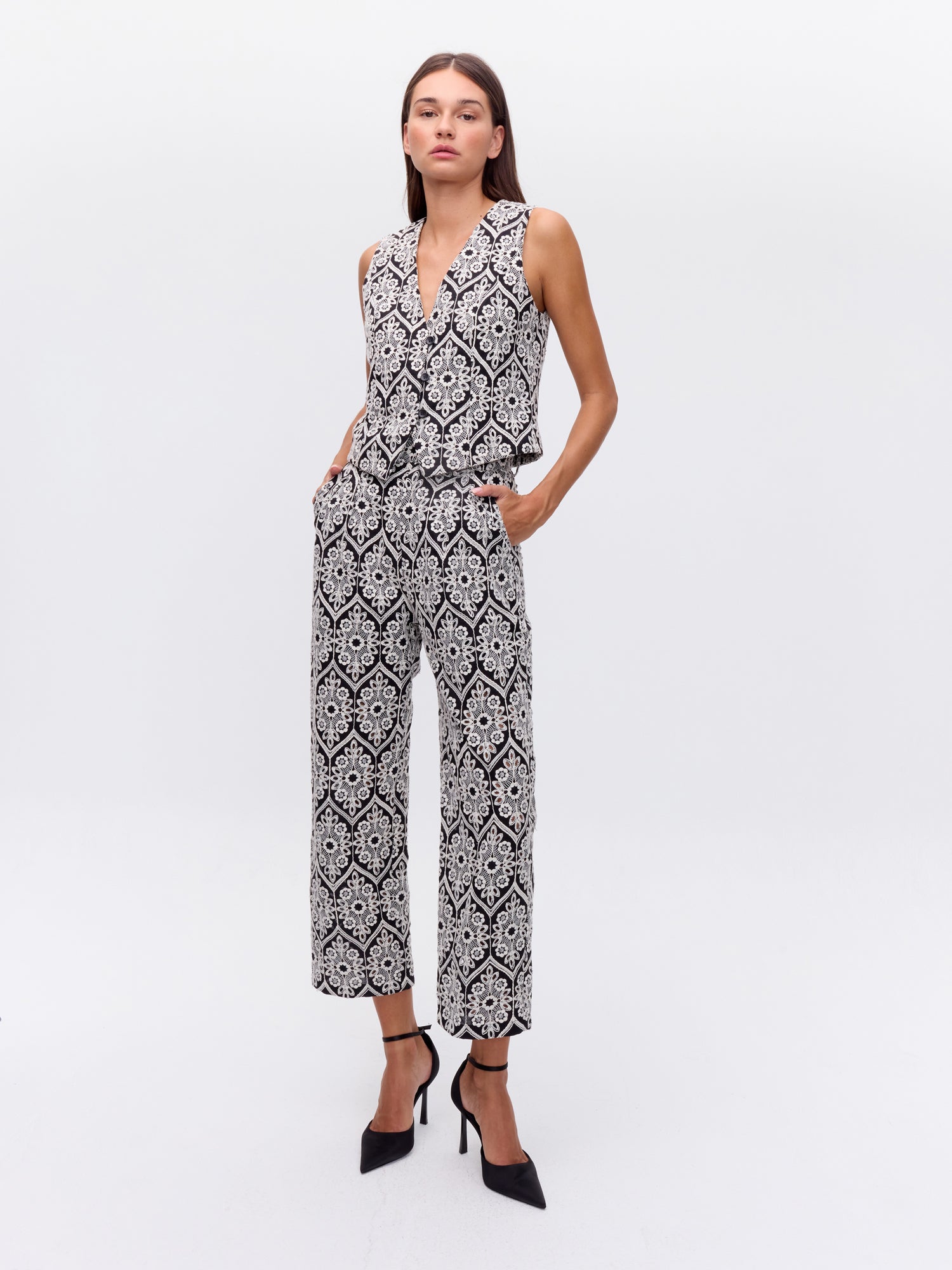 MIOH | MOONLIGHT PANT - Pantalón negro y blanco bordado para invitada de boda