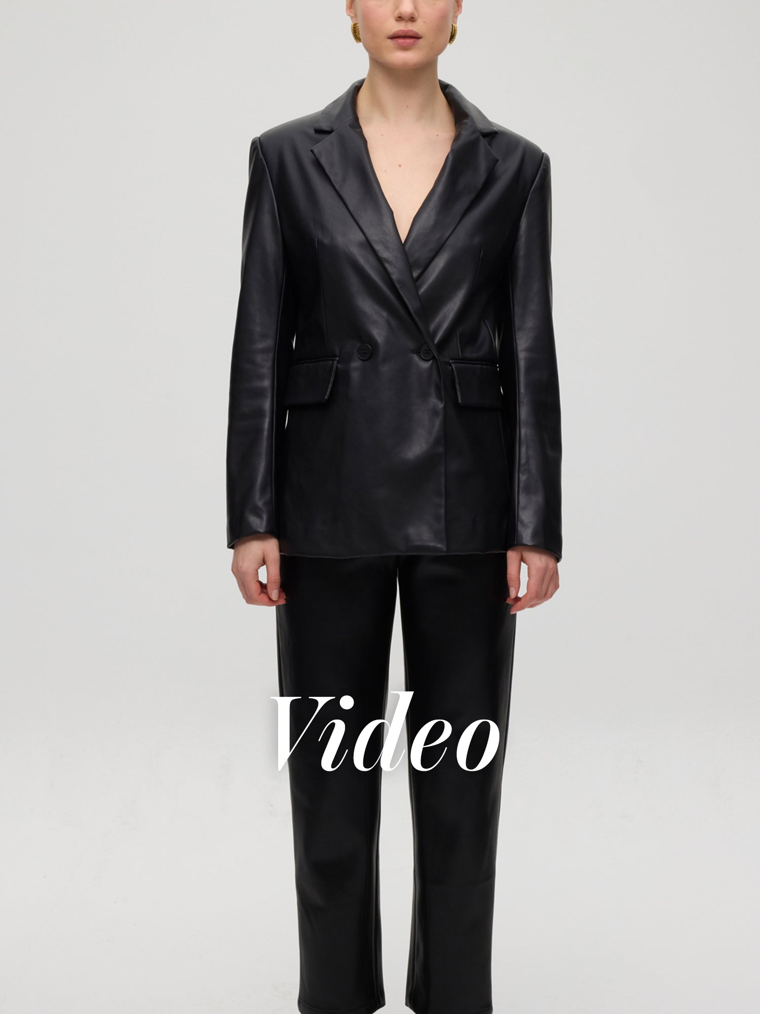 mioh | SEAGRAM + UNDER - Pantalón y americana ecopiel negro