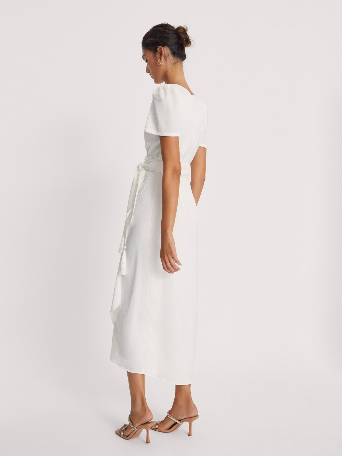 mioh | AUDREY WHITE - Vestido wrap de novia en Jacquard
