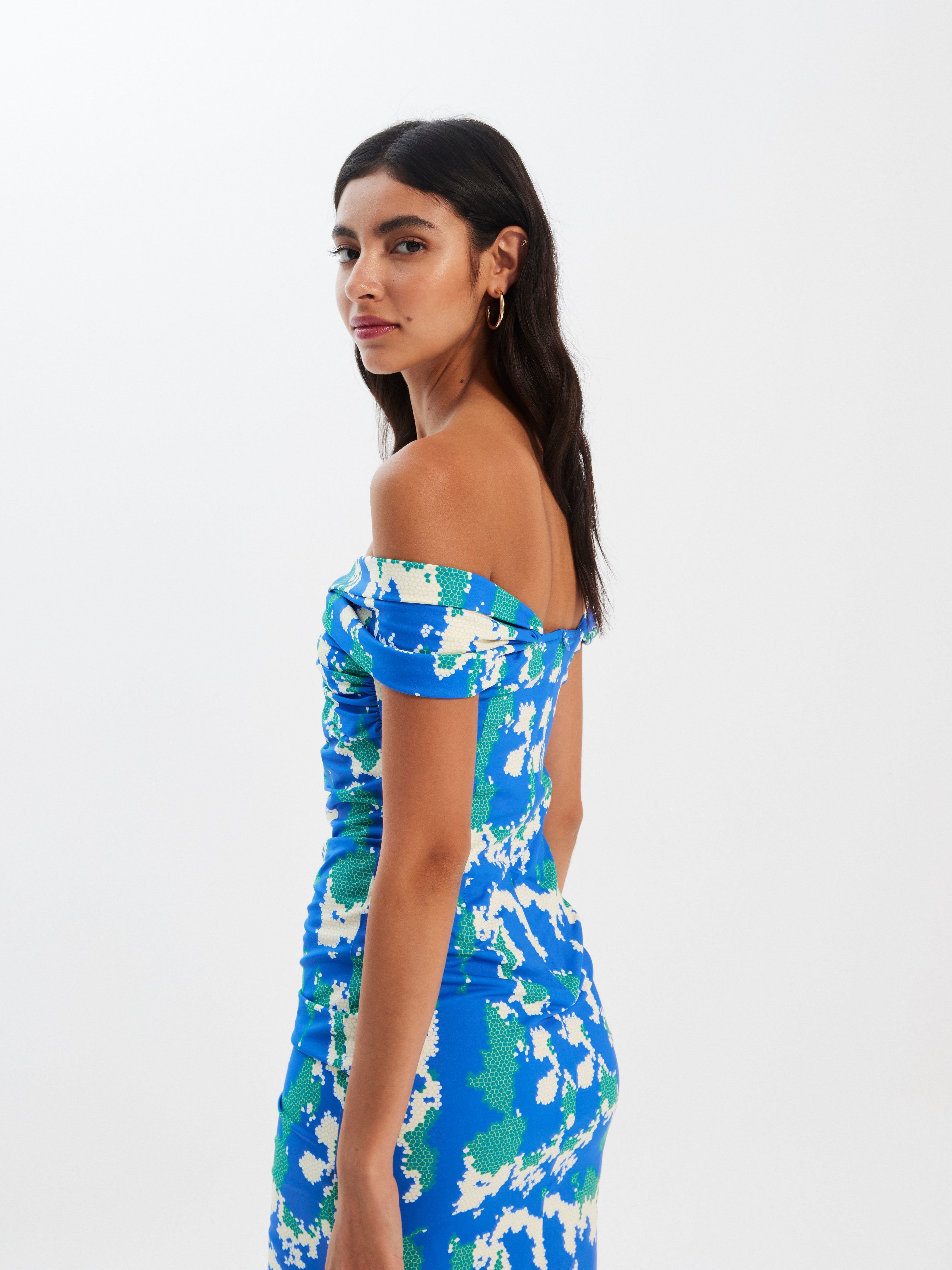 mioh | CRISTINA FRESH - Vestido corto invitada boda, fiesta y evento, nuestro vestido corto entallado estampado de fiesta para ser la invitada de boda perfecta esta temporada Primavera Verano 23. Pura tendencia SS23. MIOH marca española invitada