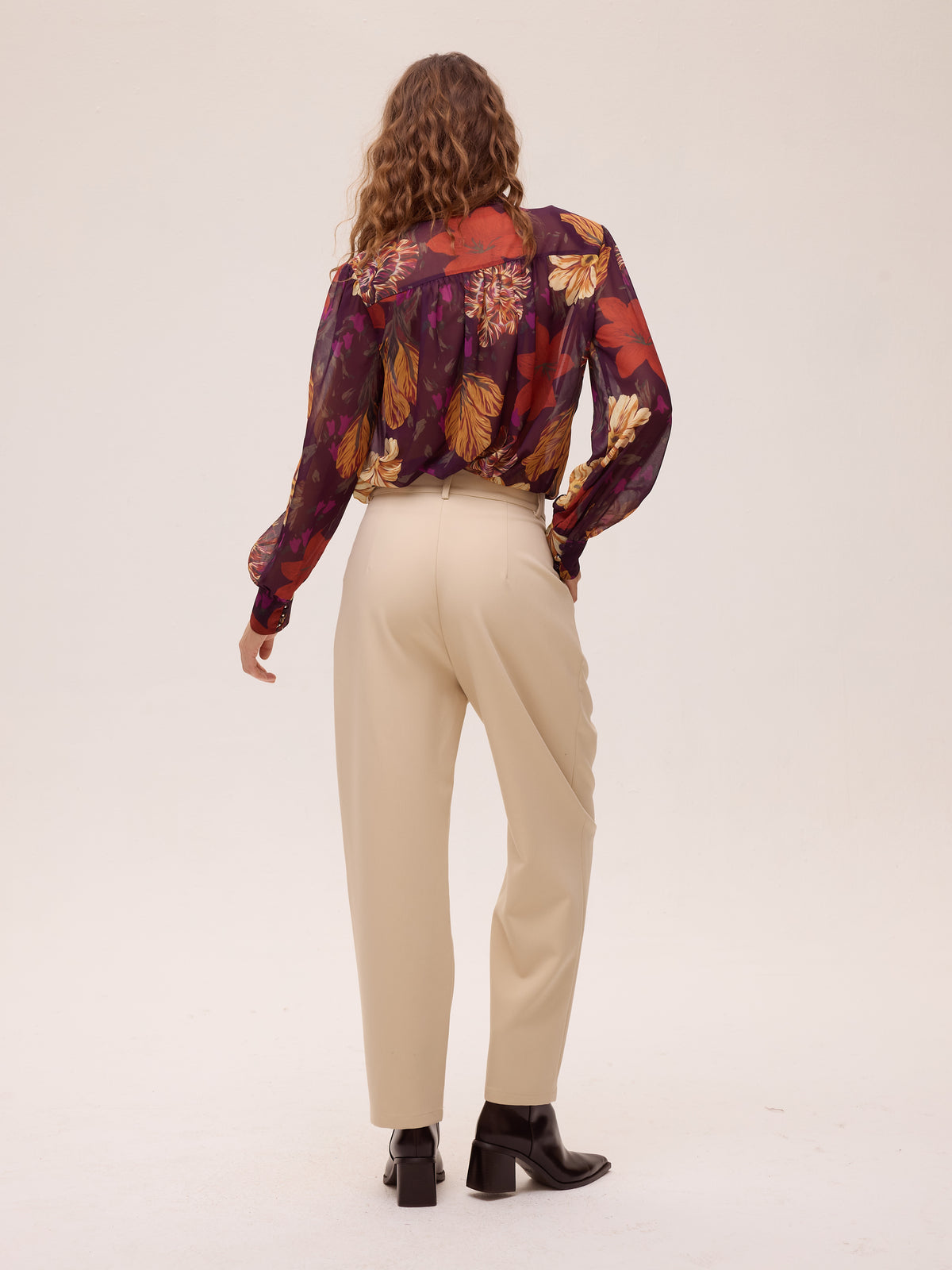 ALLURE FLOWERS - Camisa gasa print flores, moda de fiesta e invitada diseñada en España por MIOH