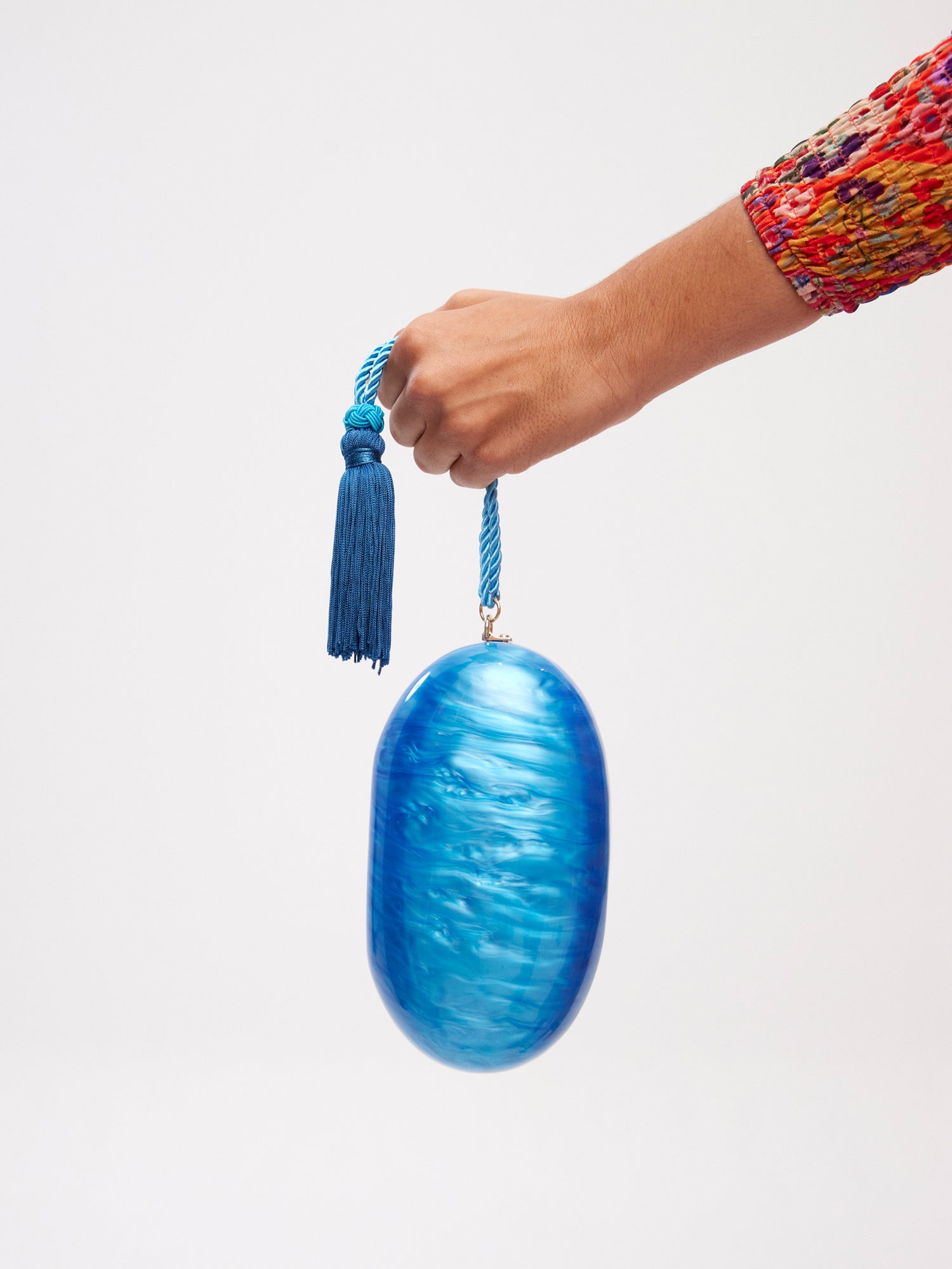 BOMBON AZUL - Bolsa efeito pérola