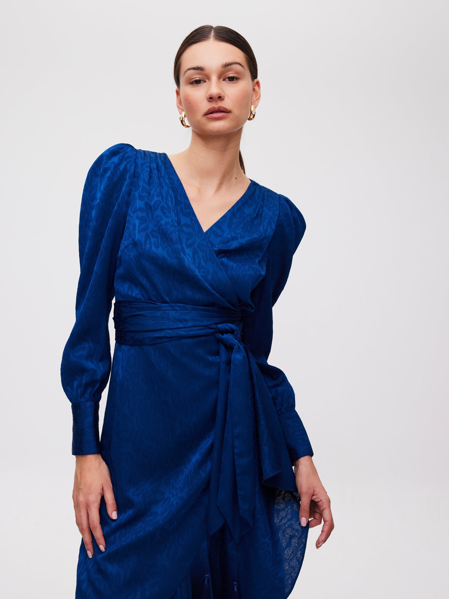 CITY BLUE - Vestido midi wrap azul invitada boda, fiesta y evento