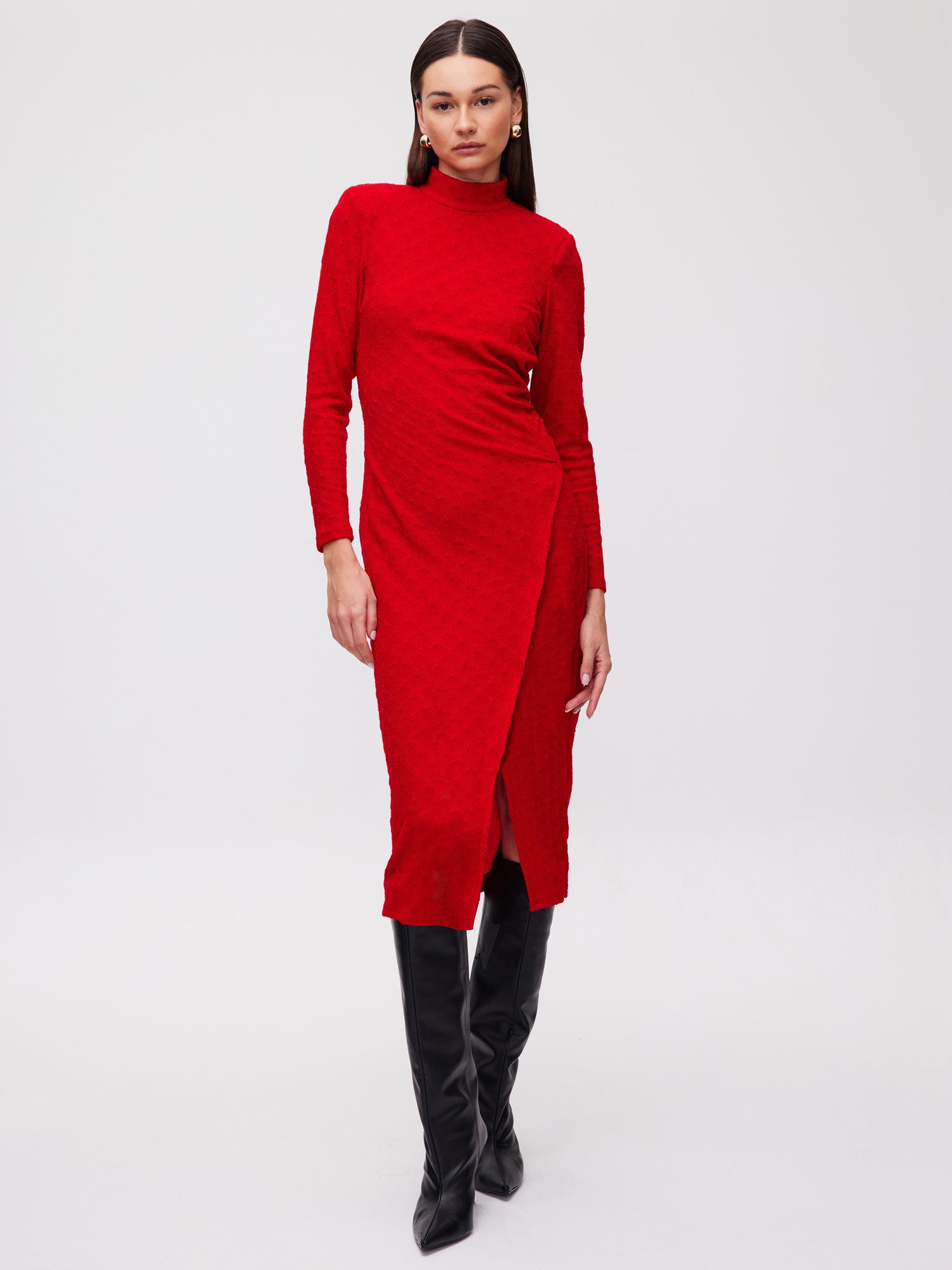 mioh | DISTRICT RED - Vestido midi falda cruzada cuello alto rojo