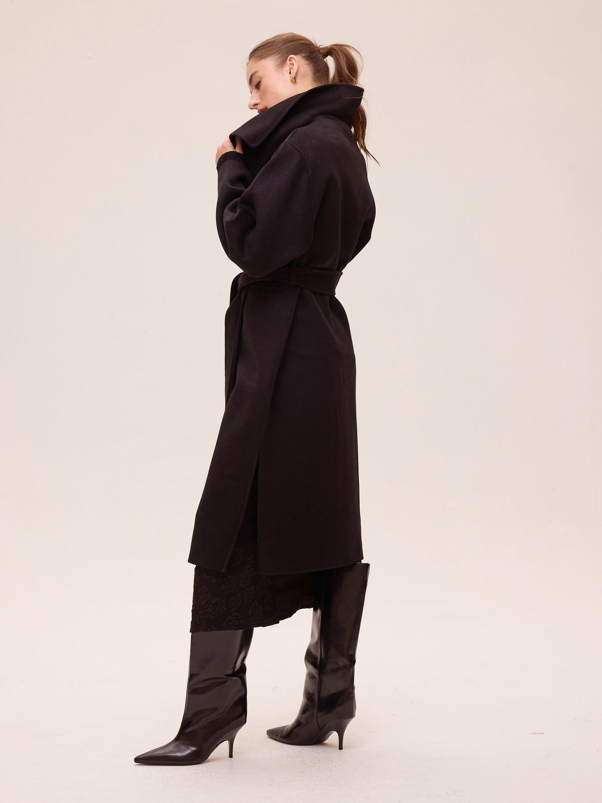 mioh | FACTORY BLACK - Abrigo sastrero de lana en color negro