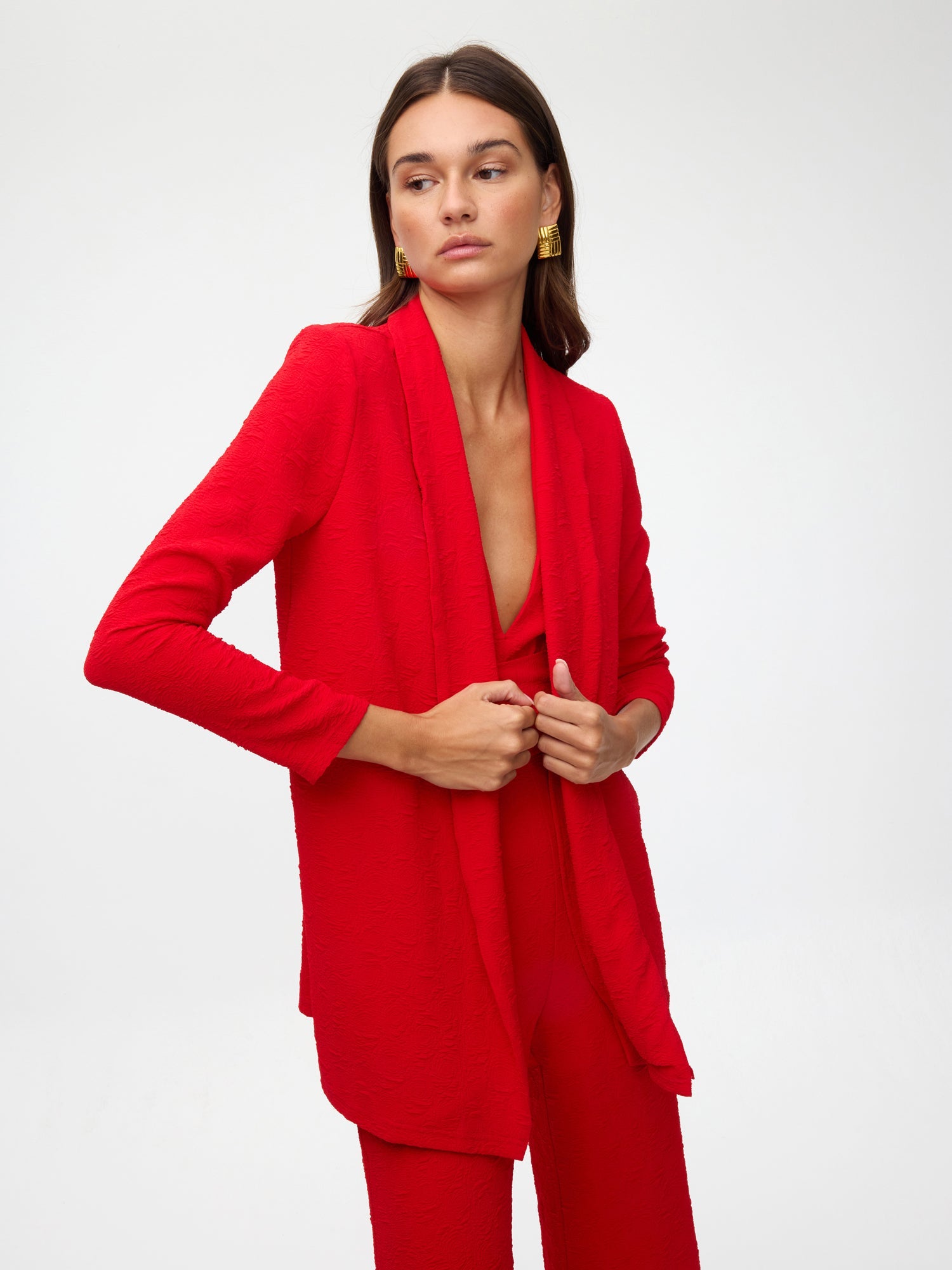 MIOH | FLOW RED - Kimono de jacquard rosas rojas para invitada de boda