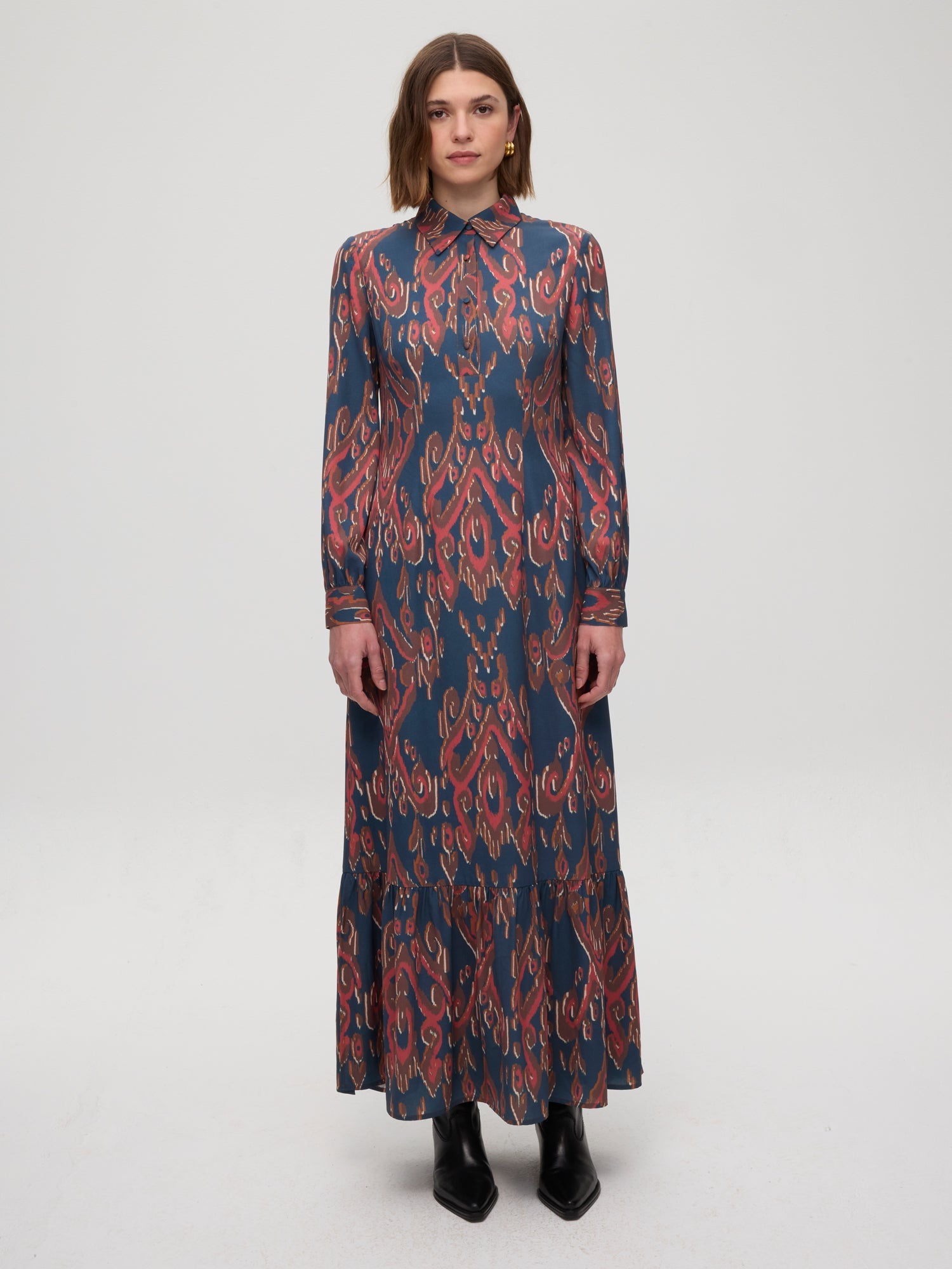 mioh | IGUAZU IKAT - Vestido camisero estampado ikat. Vestidos de fiesta para invitadas de boda perfectas. Marca española de moda