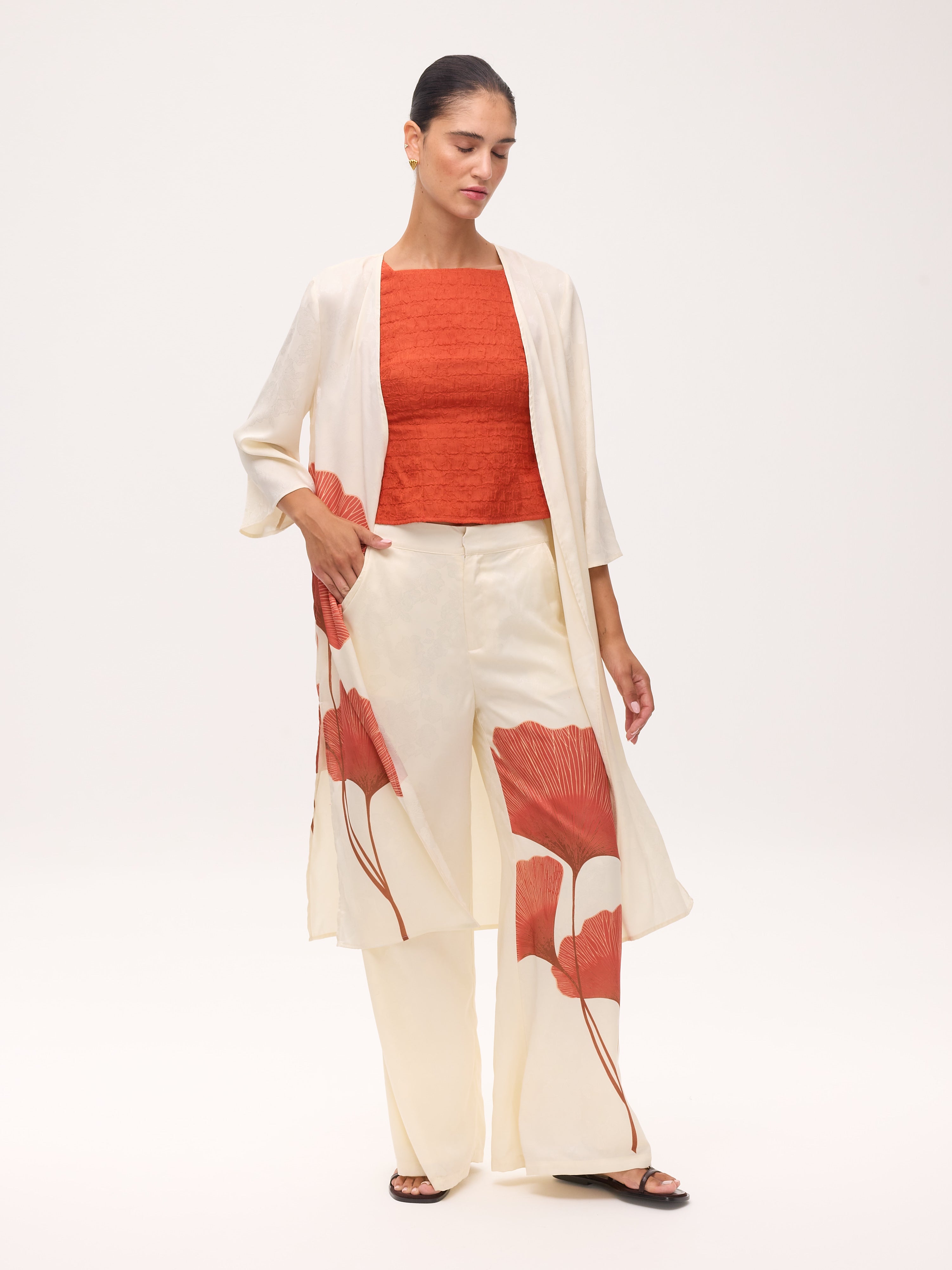 LEAR PANTS - Pantalones anchos jacquard tejido Ginko, de fiesta e invitada de boda y evento primavera verano. MIOH es la marca española de vestidos de fiesta mas de moda, preferida por influencers y famosas de España