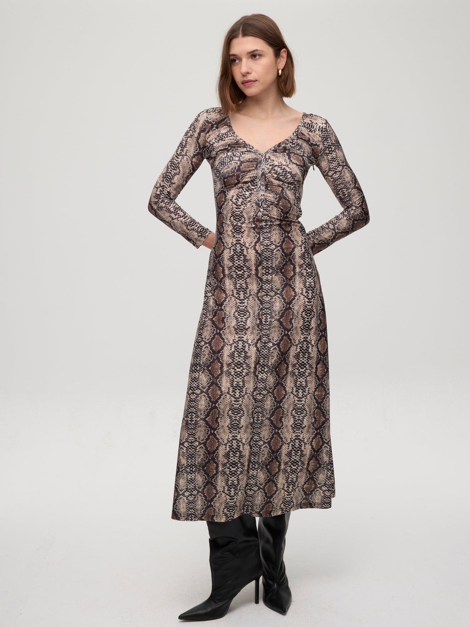 mioh | LUXOR PHYTON - Vestido de punto reversible print pitón. Vestidos de fiesta para invitadas de boda perfectas. Marca española de moda