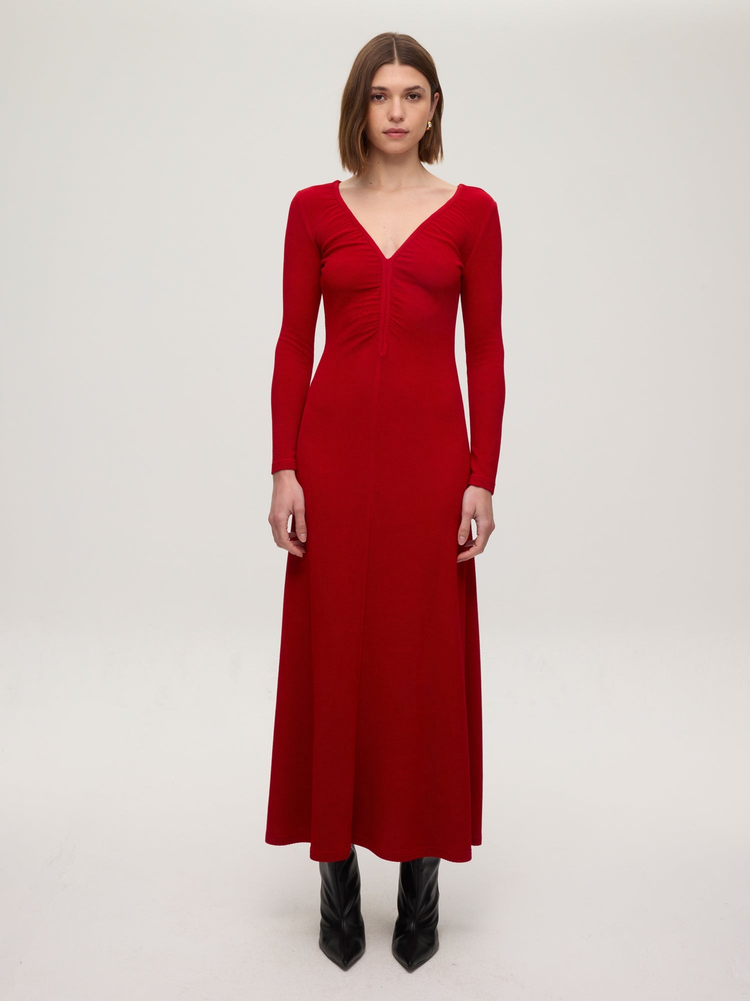 mioh | LUXOR RED - Vestido de punto reversible rojo. Vestidos de fiesta para invitadas de boda perfectas. Marca española de moda