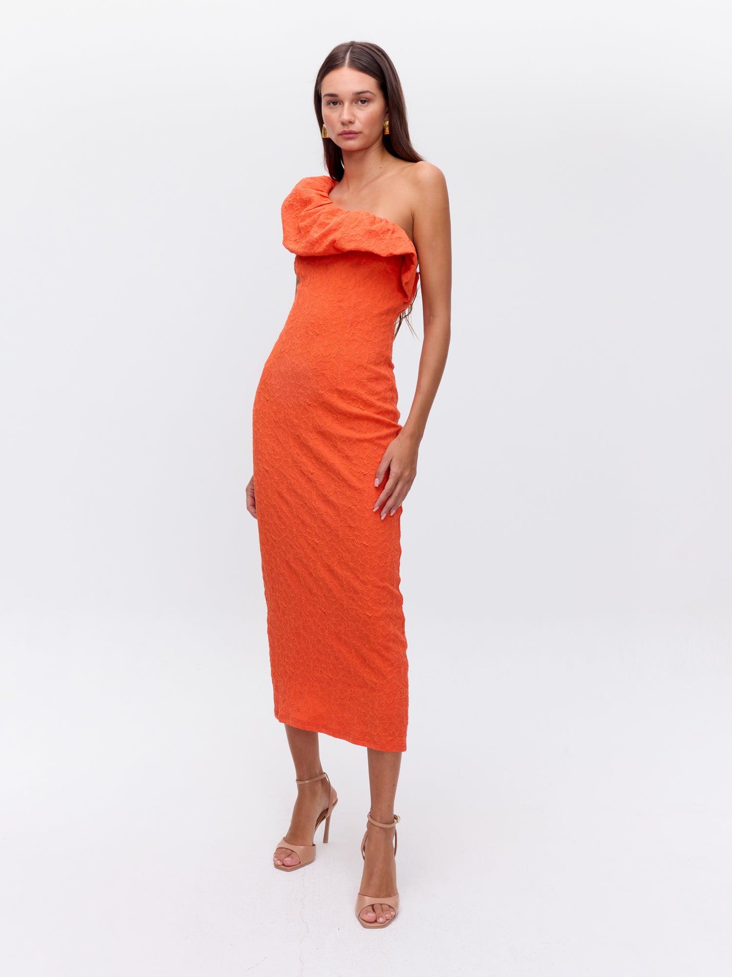 MIOH | POETIC ORANGE - Vestido asimétrico volante naranja para invitada de boda