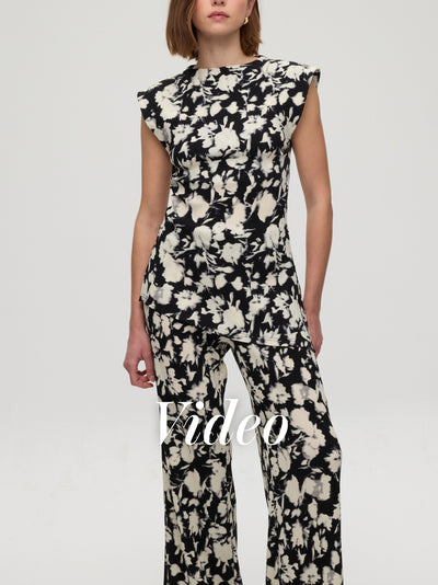 mioh | VILLA TOP + VILLA PANT - Conjunto dos piezas en tejido plisado estampado, perfecto para todo tipo de eventos y un casual arreglado.