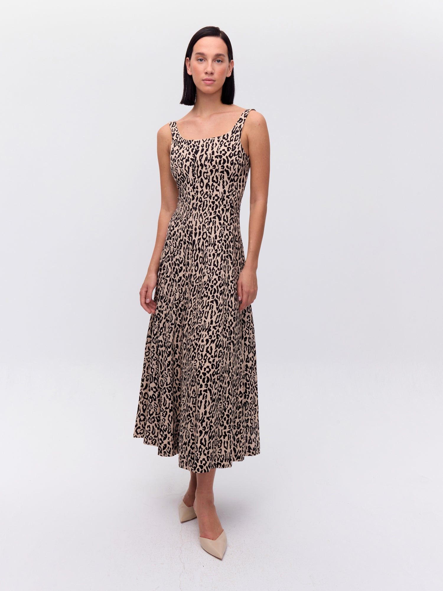 MIOH | SOLSTICIO ANIMAL - Vestido corsé midi con vuelo animal print para invitada de boda