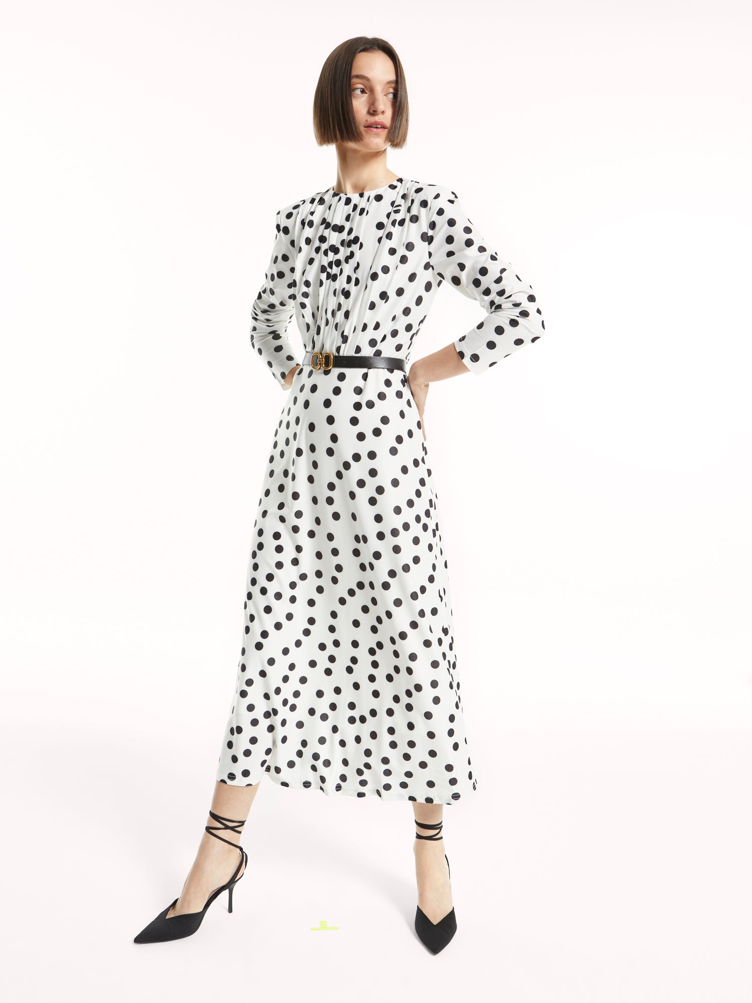 mioh | SWING DOTS - Vestido midi lunares para invitada de boda y eventos